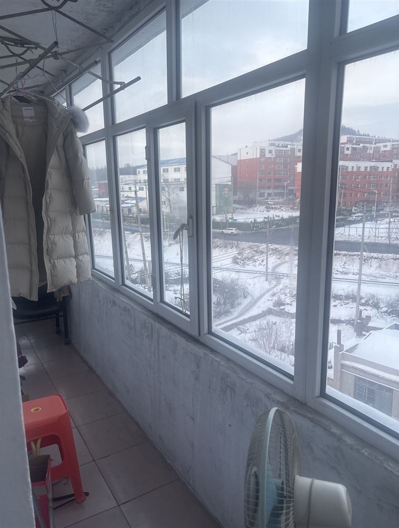 德政小區(qū)14號樓賣房