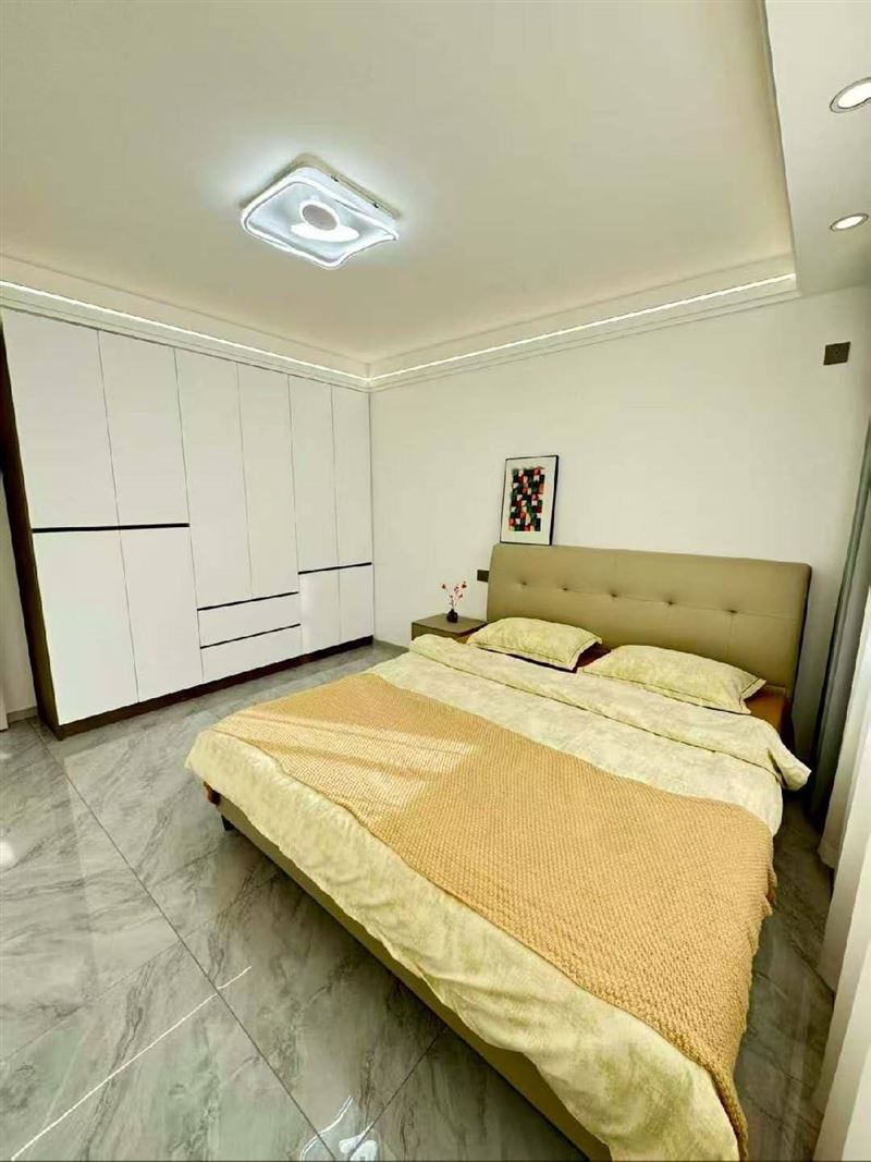 十中十小學(xué)區(qū)房首付6萬(wàn)元 新富樓2室 18.8萬(wàn)