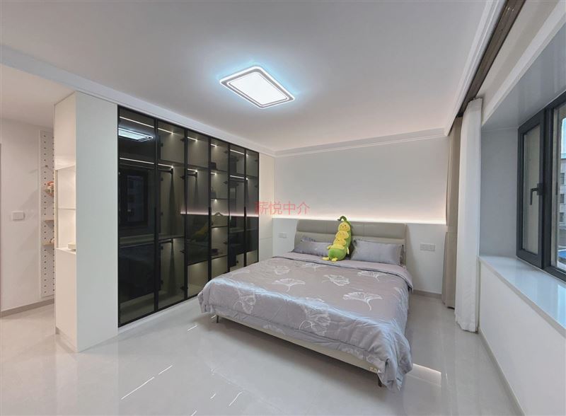 中級(jí)法院家屬樓3樓吉售