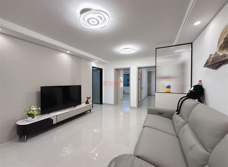 中級(jí)法院家屬樓3樓吉售