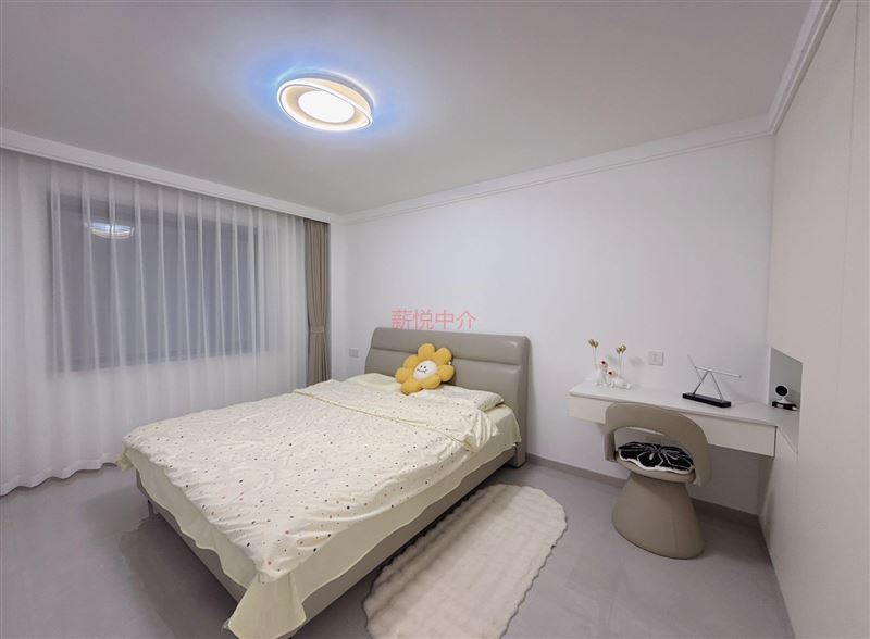 中級(jí)法院家屬樓3樓吉售