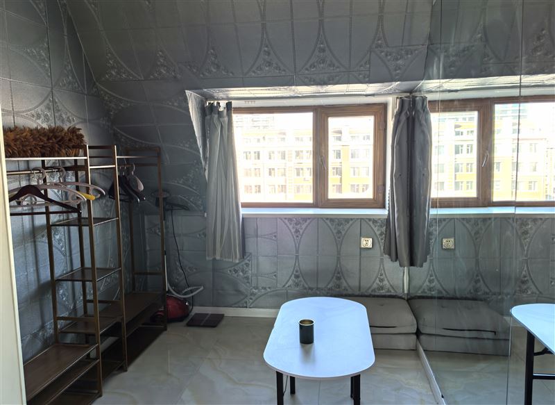 七臺(tái)河市林苑之星民宿日租月租房