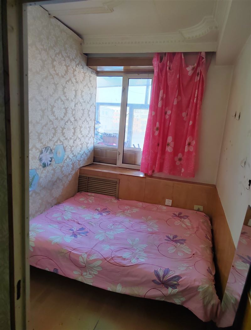 步行街，單間出租