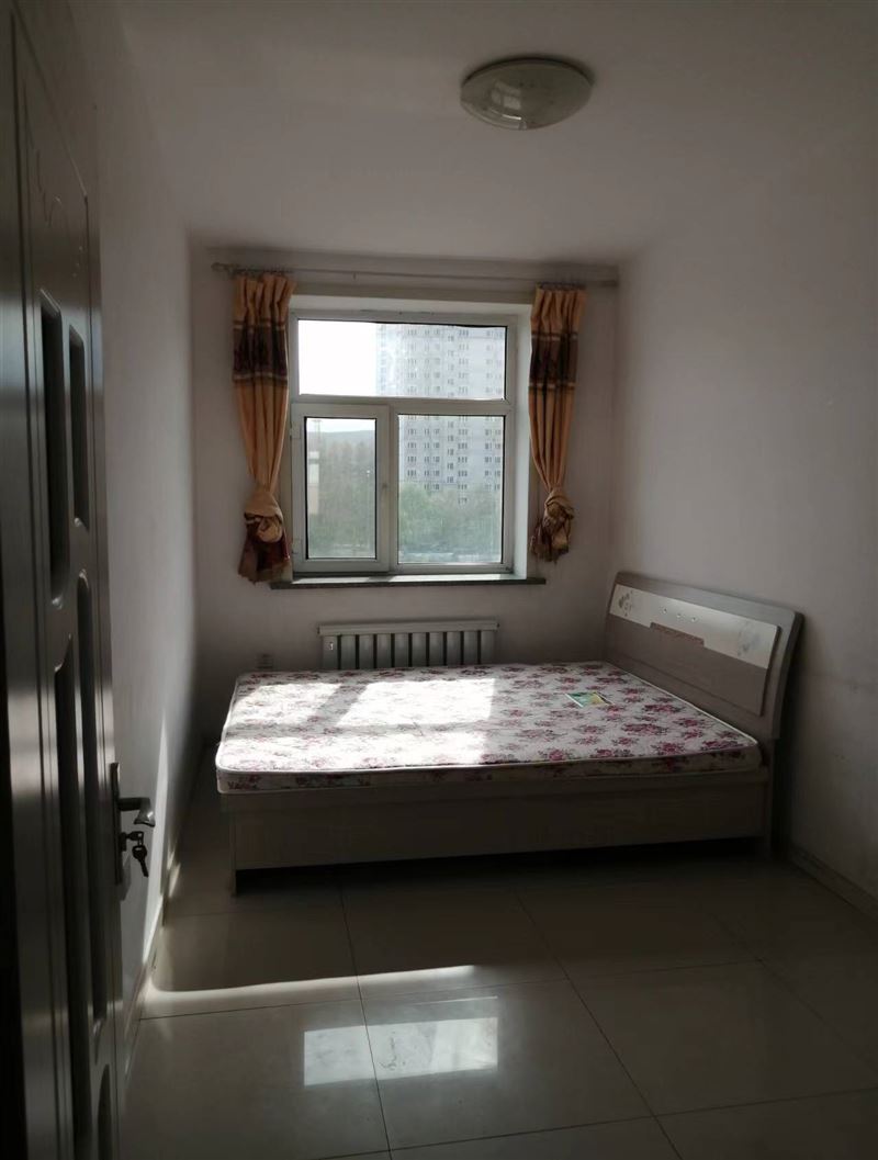 房主出租樓7500元每年雙包