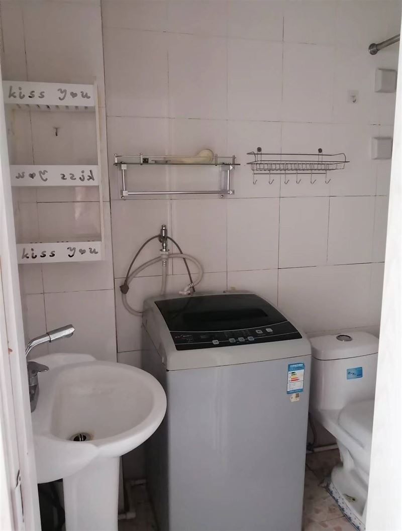 房主出租樓7500元每年雙包