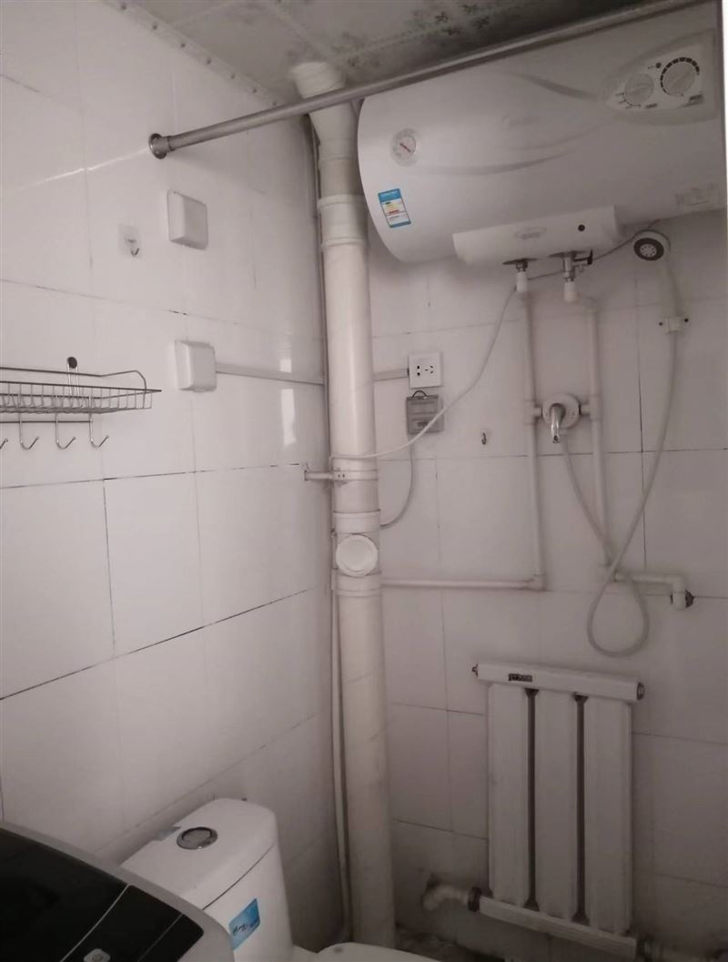 房主出租樓7500元每年雙包