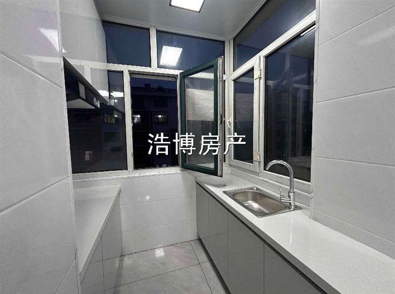 北岸全新精裝兩室拎包9.8萬(wàn)