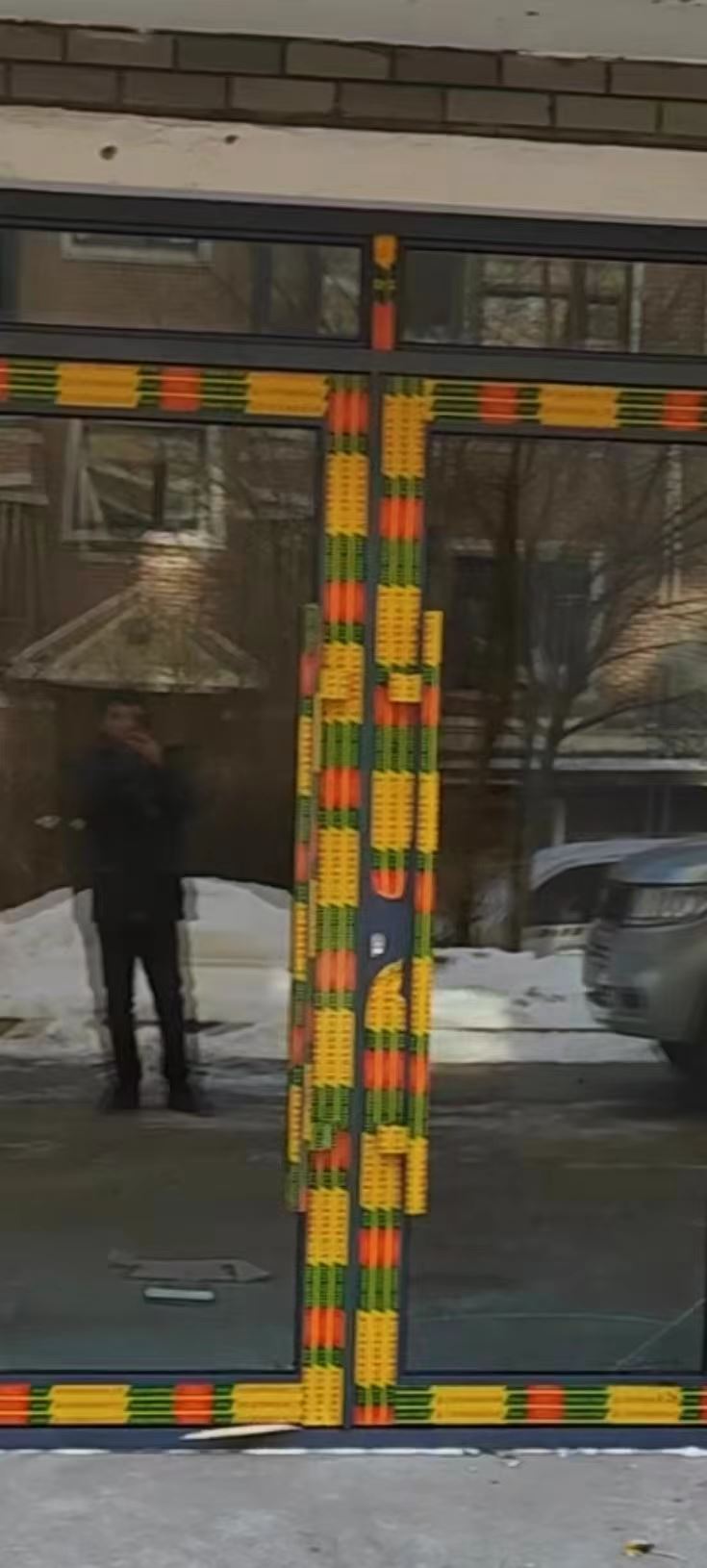 定做各種紗窗，金鋼網(wǎng)開扇紗窗，軟包防盜門，維修門窗