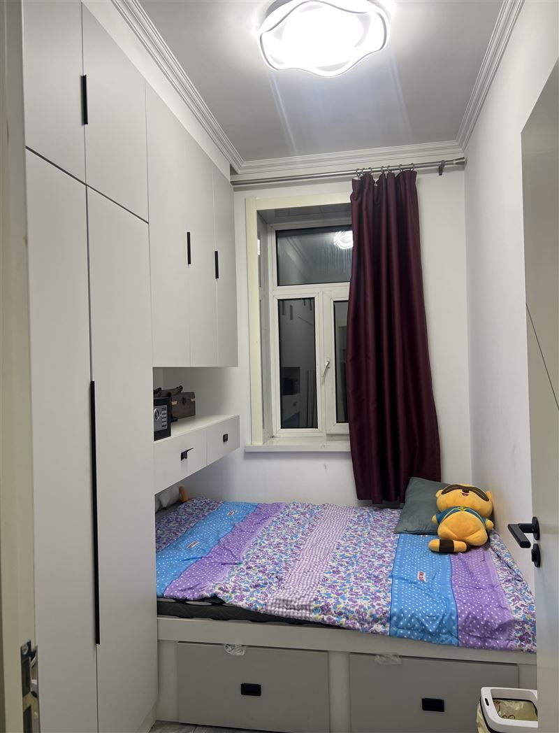 茄子河富貴園小區(qū)6樓出售