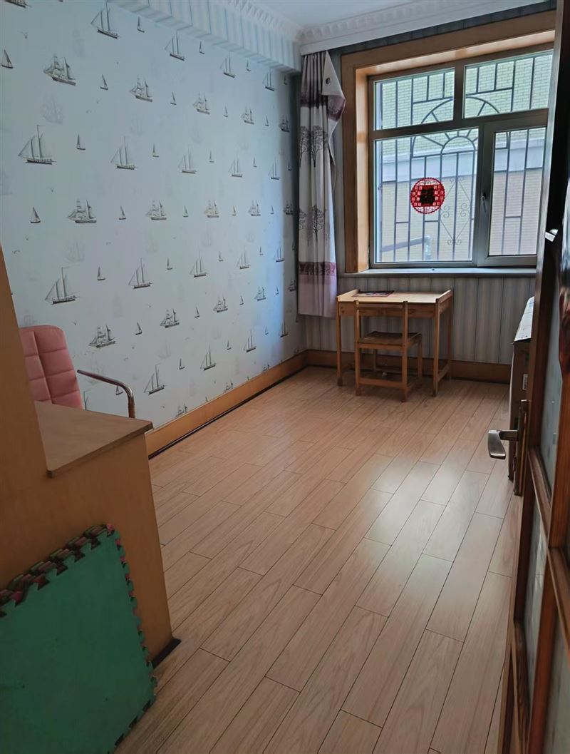 學(xué)區(qū)房交通便利