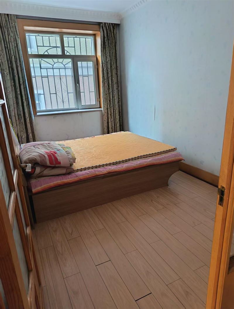 學(xué)區(qū)房交通便利