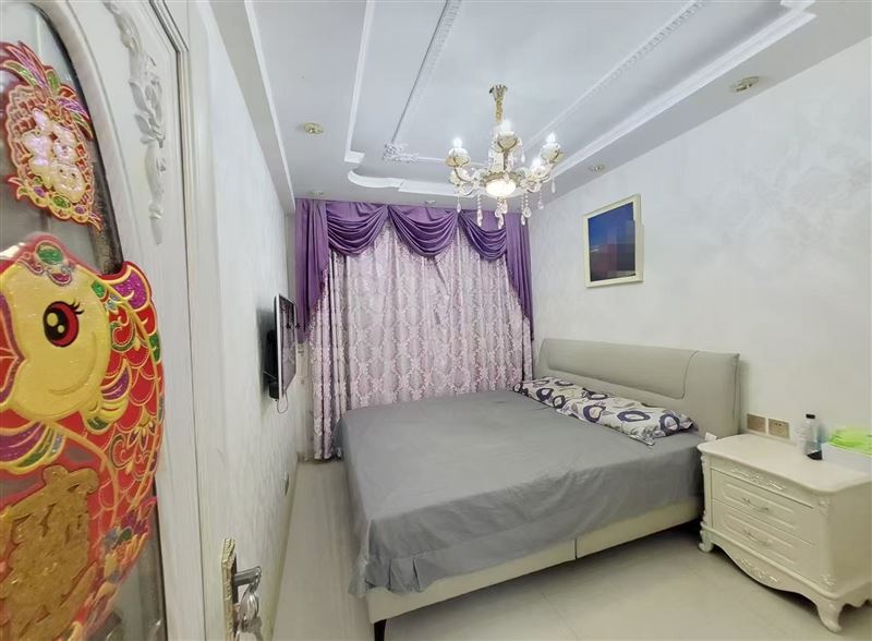 售歐洲新城電梯樓